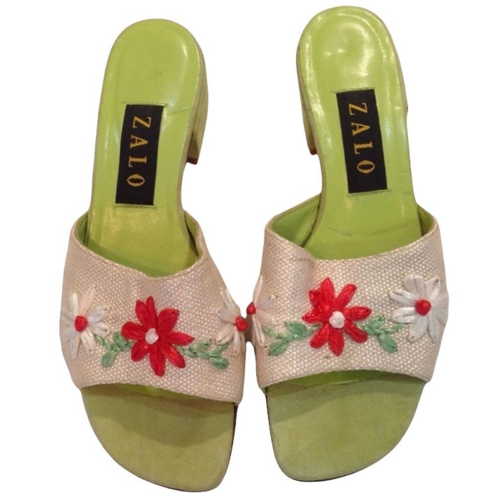 Vintage Zalo Sandals With Flowers